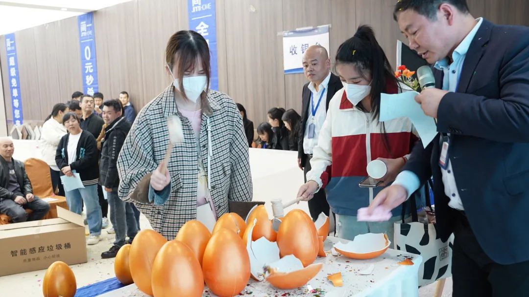 簡一家居4.22日工廠團(tuán)購“狂飆”盛宴圓滿結(jié)束