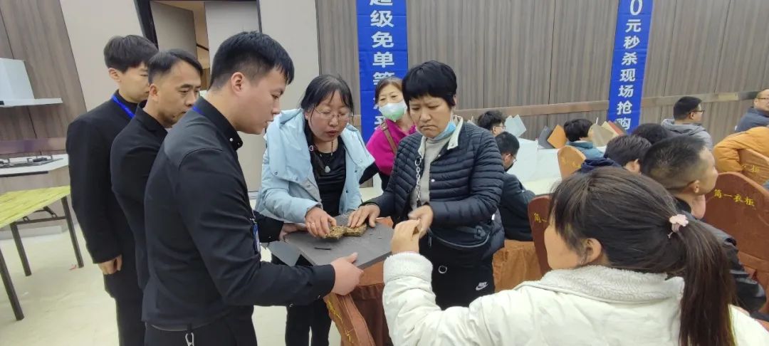 簡一家居4.22日工廠團(tuán)購“狂飆”盛宴圓滿結(jié)束